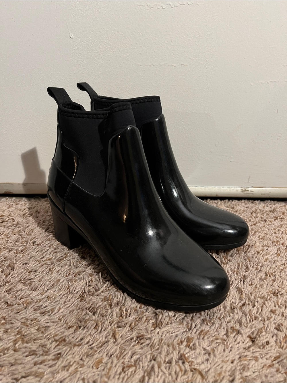 Black Women’s Hunter Chelsea Ankle Rain Boots